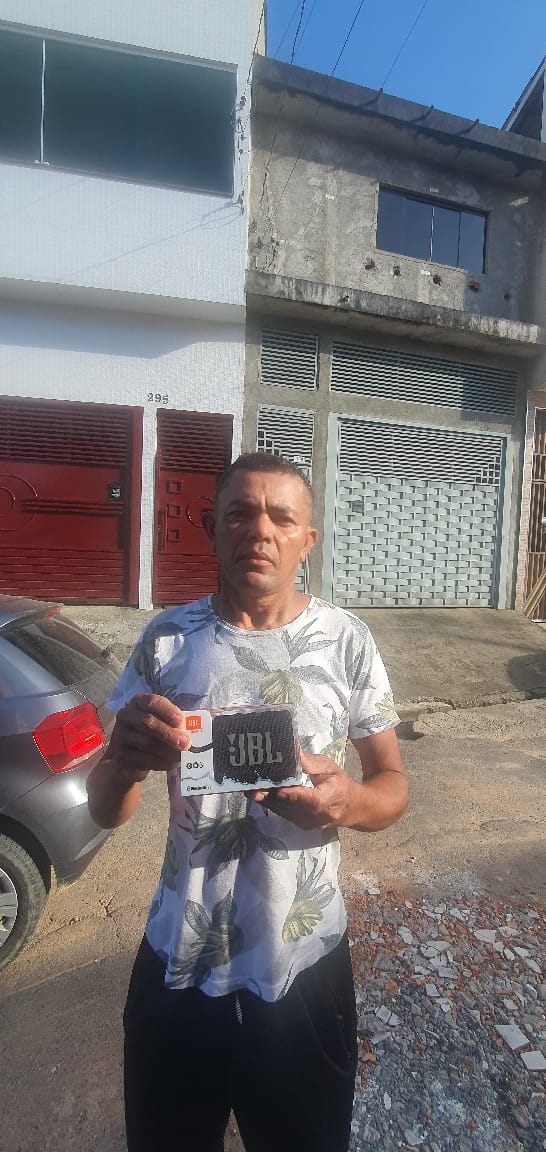 PEDRO CAMILO CAIXA JBL